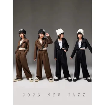 2023 Детская джазовая танцевальная одежда Модный набор для девочек Черный коричневый пальто Брюки Сценическое выступление Одежда Япония и Корея